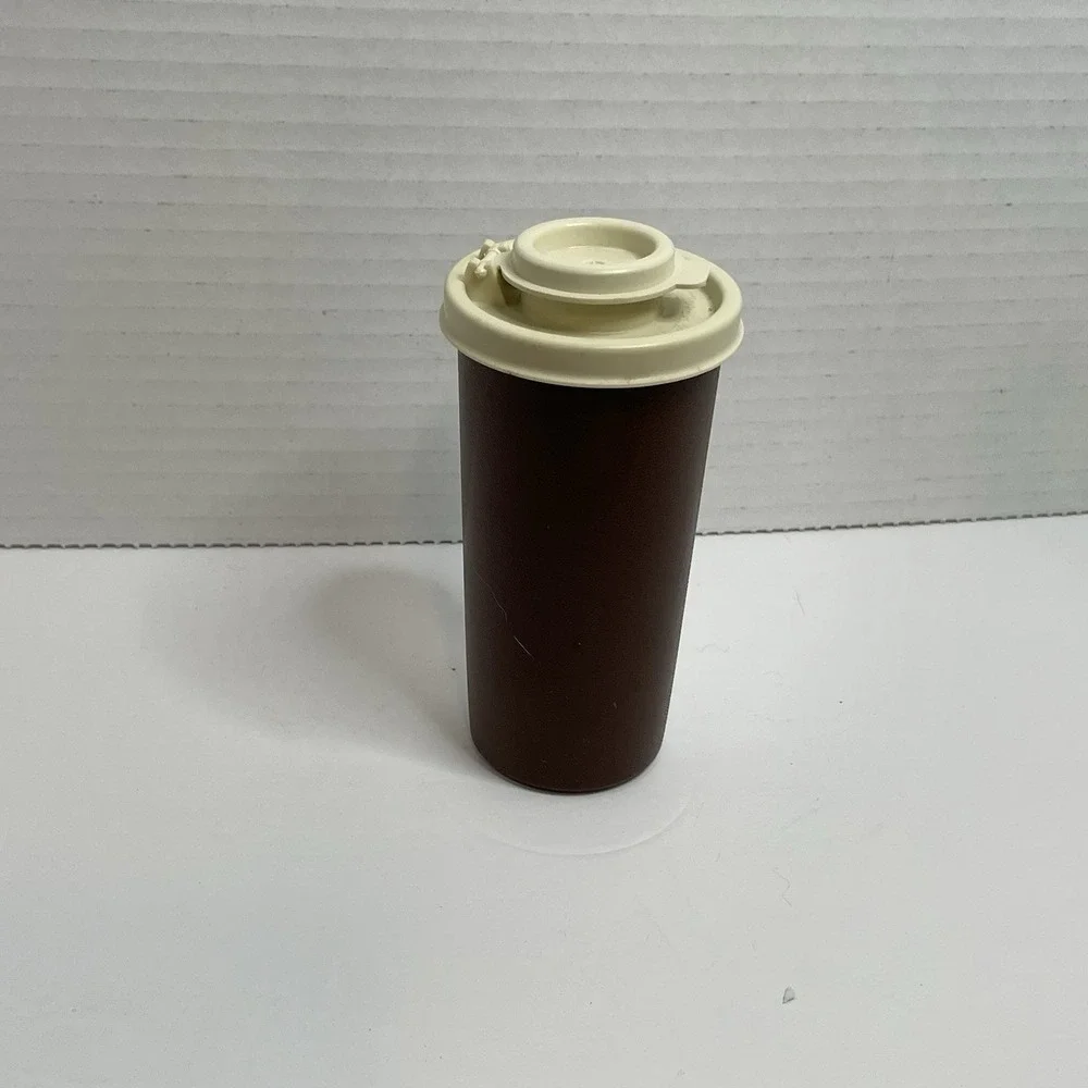 Vintage Tupperware 4.5